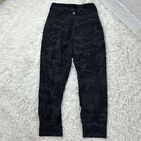 Lululemon Align Jogger Crop *23" Incognito Camo Multi Grey - Picture 3 of 4